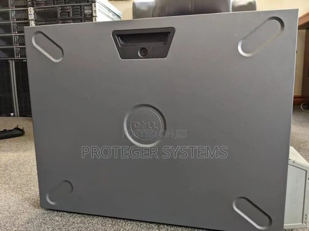 Server Dell PowerEdge T430 32GB Intel Xeon HDD+SSD 2T