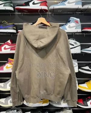 Capable Pocket Jumper Hoodie