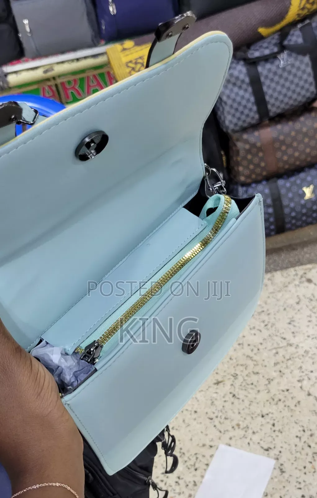Luxurious Office Leather Handbag