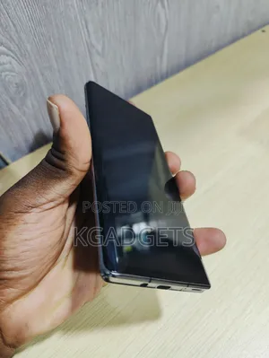 Sharp Aquos R6 128 GB Black