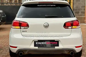 Volkswagen Golf 2011 White