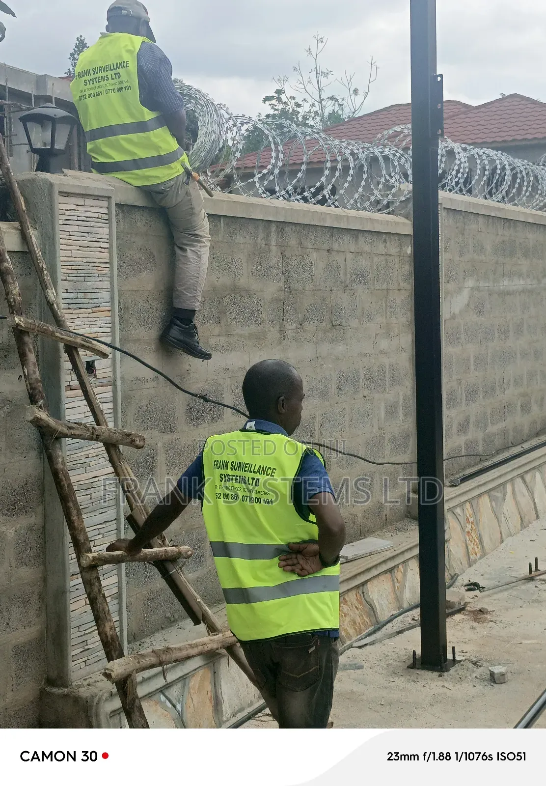 Razor Wire, Sekanolya New