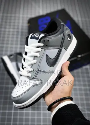 Unisex Nike Sb Dunk Low Lunar Eclipse West Casual Sneakers