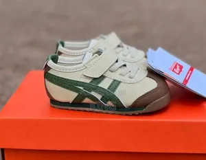 Kids Sneakers. Onitsuka Tiger Mexico 66 Kids Shoes
