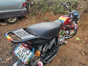 TVS HLX 125 2022 Red