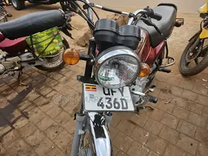 Bajaj Boxer 2024 Red