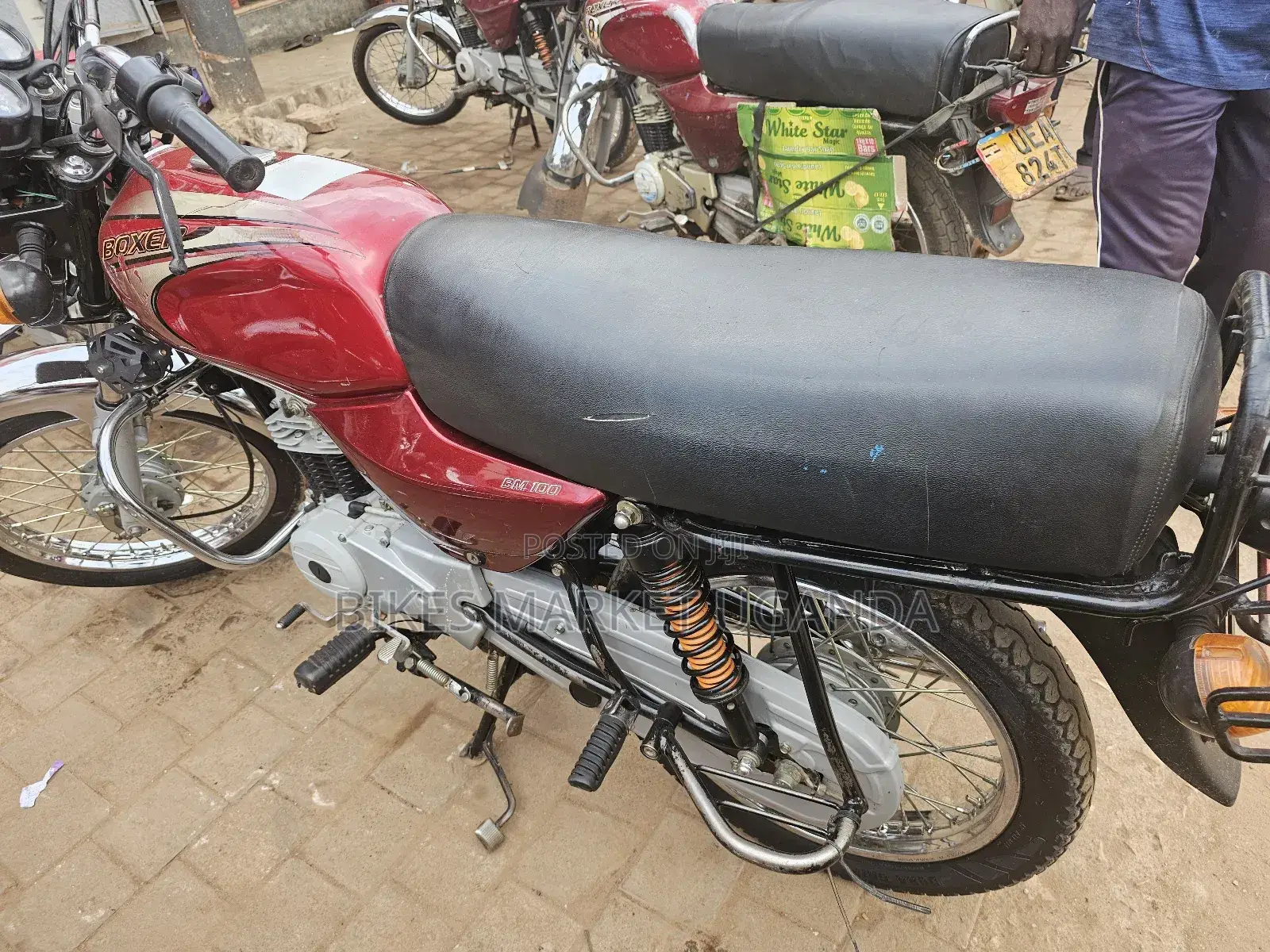 Bajaj Boxer 2024 Red