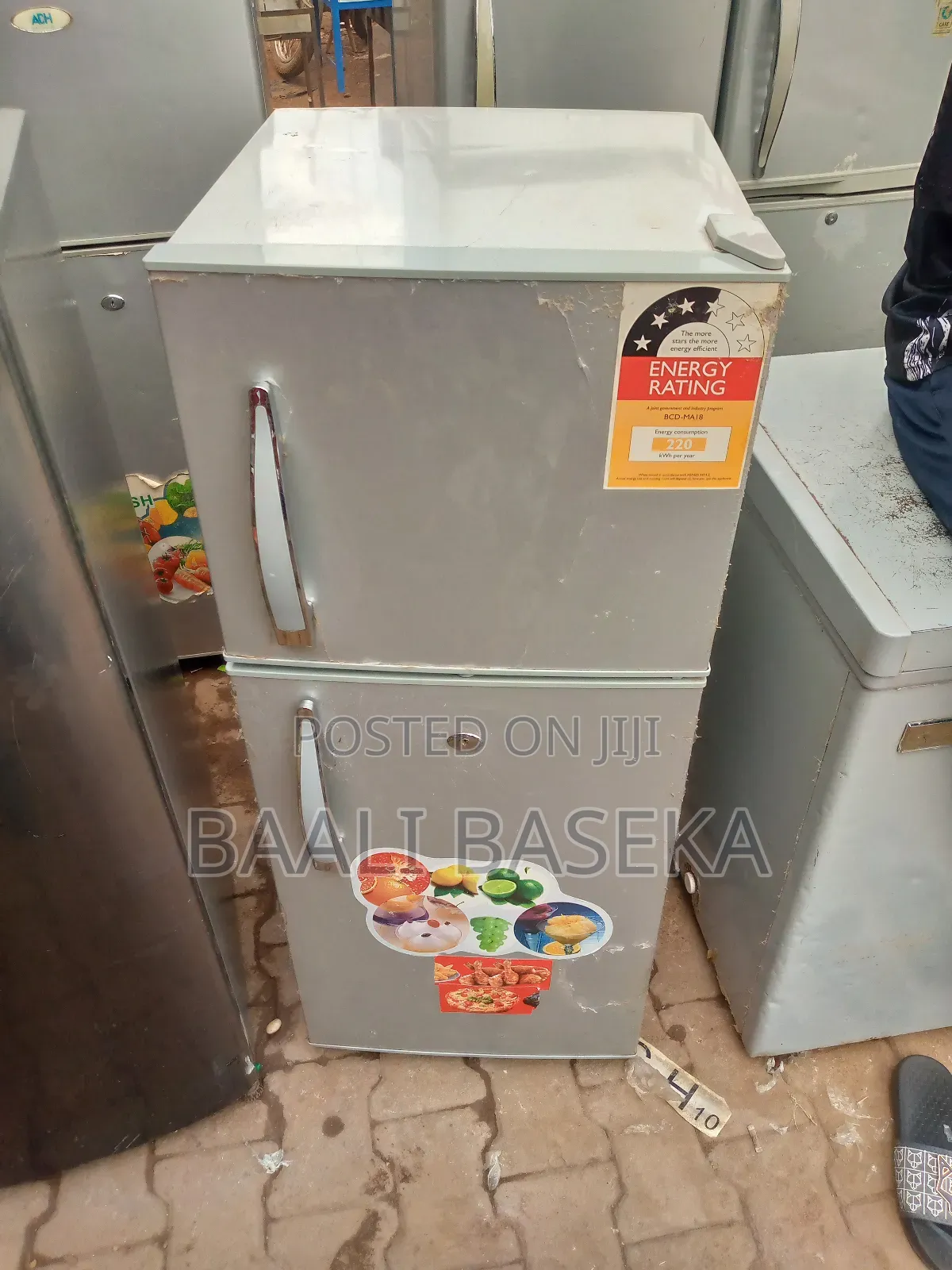 Fridge/Two Doors/Used Ice Cool