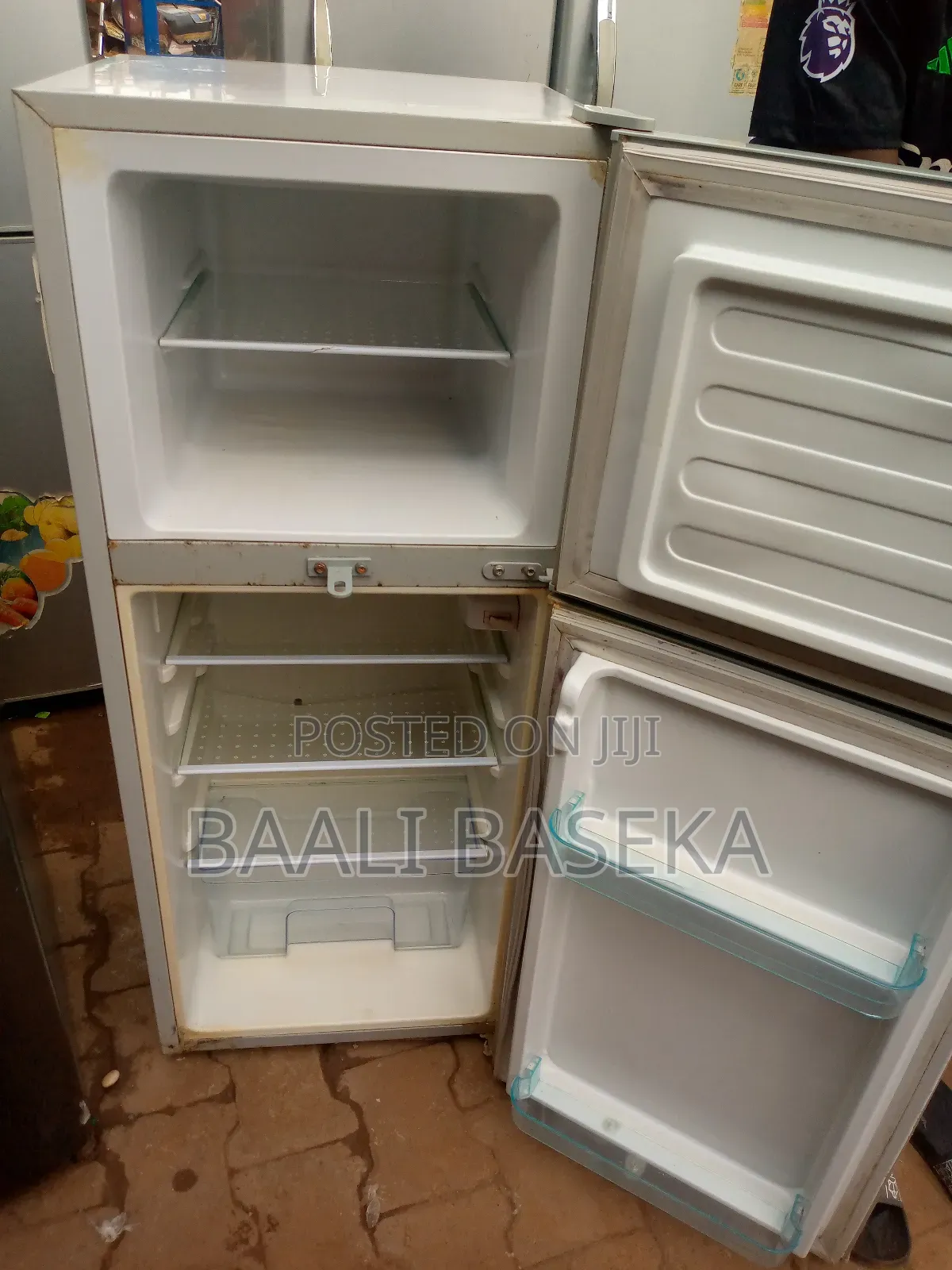 Fridge/Two Doors/Used Ice Cool