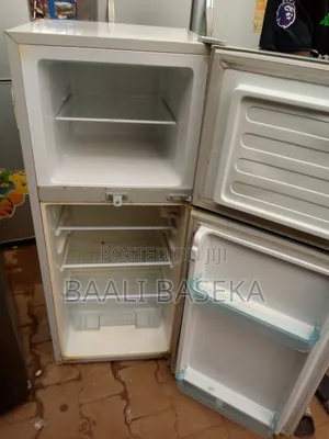 Fridge/Two Doors/Used Ice Cool