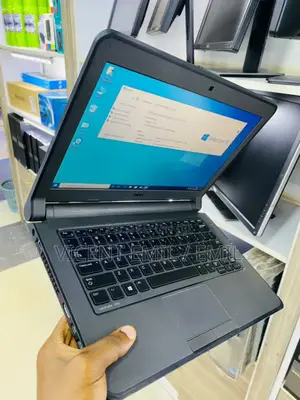 Laptop Dell Latitude E3350 4GB Intel Core I3 HDD 500GB