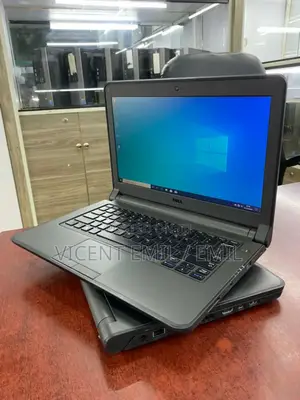 Laptop Dell Latitude E3350 4GB Intel Core I3 HDD 500GB