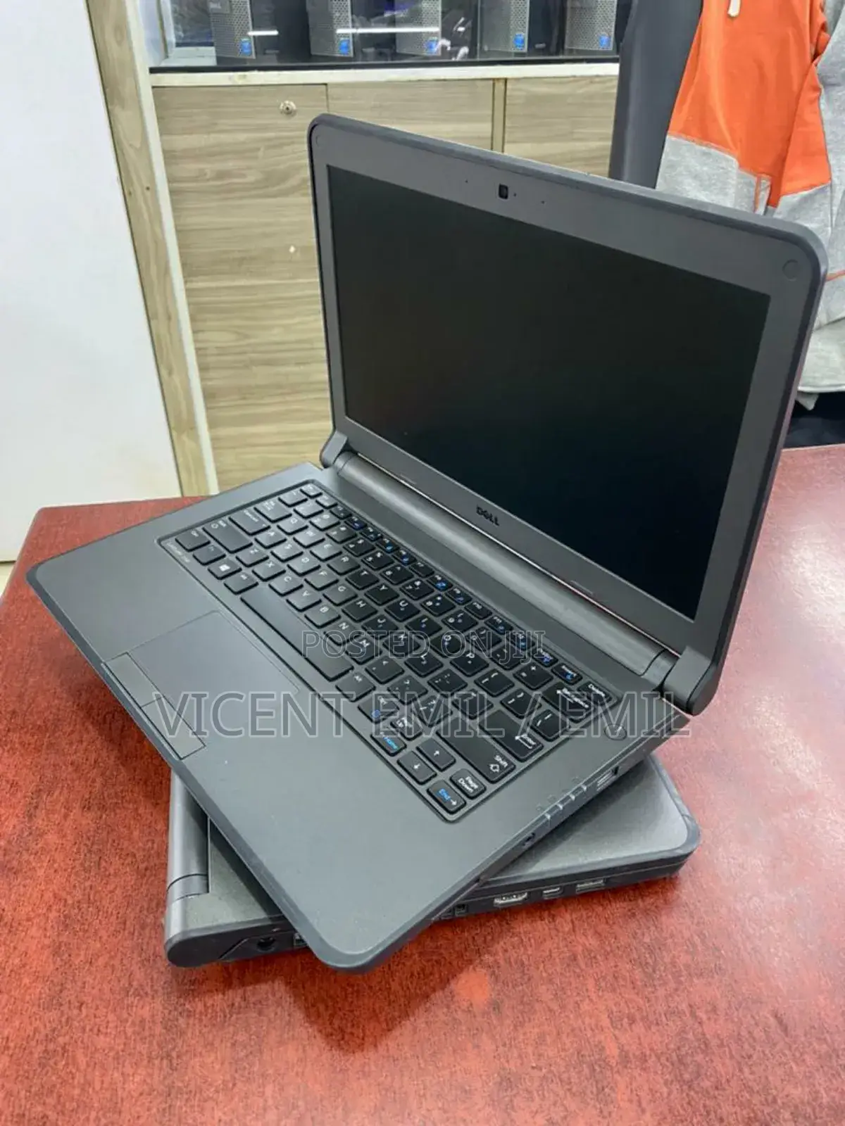Laptop Dell Latitude E3350 4GB Intel Core I3 HDD 500GB