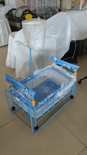 Baby 180p Crib Bed With Wheels, Blue 2 in 1