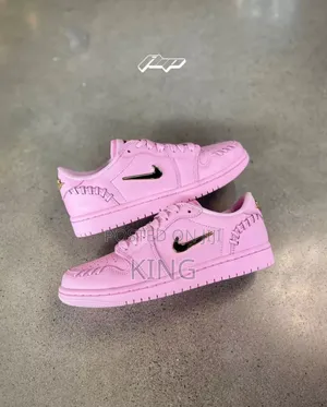 Grand? Air Jordan 1 Low Method of Make" Perfect Pink Sneaker