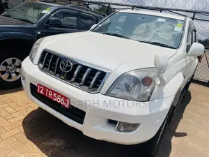 Toyota Land Cruiser Prado 2009 White