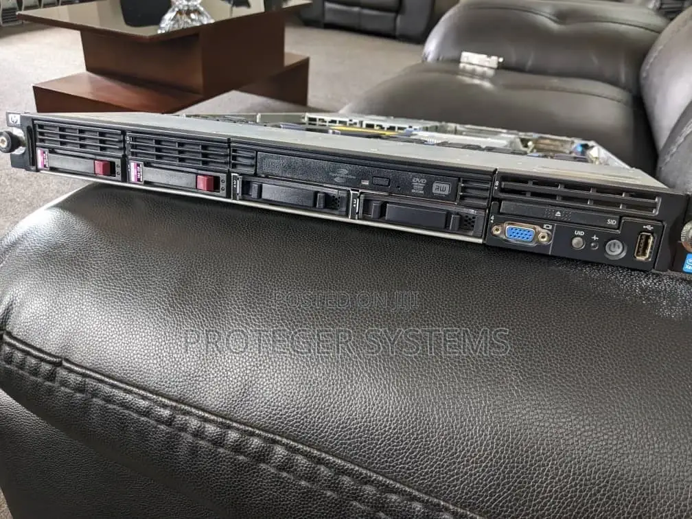Server HP ProLiant DL 32GB Intel Xeon HDD+SSD 640GB