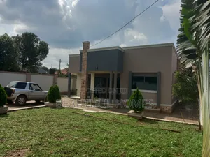 Furnished 4bdrm Bungalow in Kira for sale
