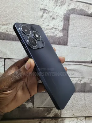 Tecno Spark 20 128 GB Black