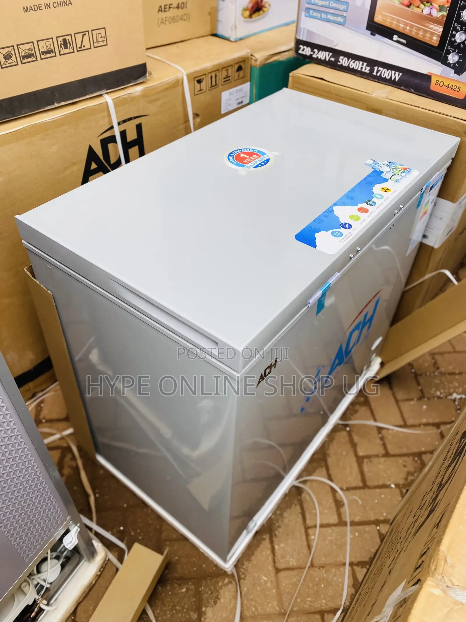 250L Adh Chest Freezer Fridge 001