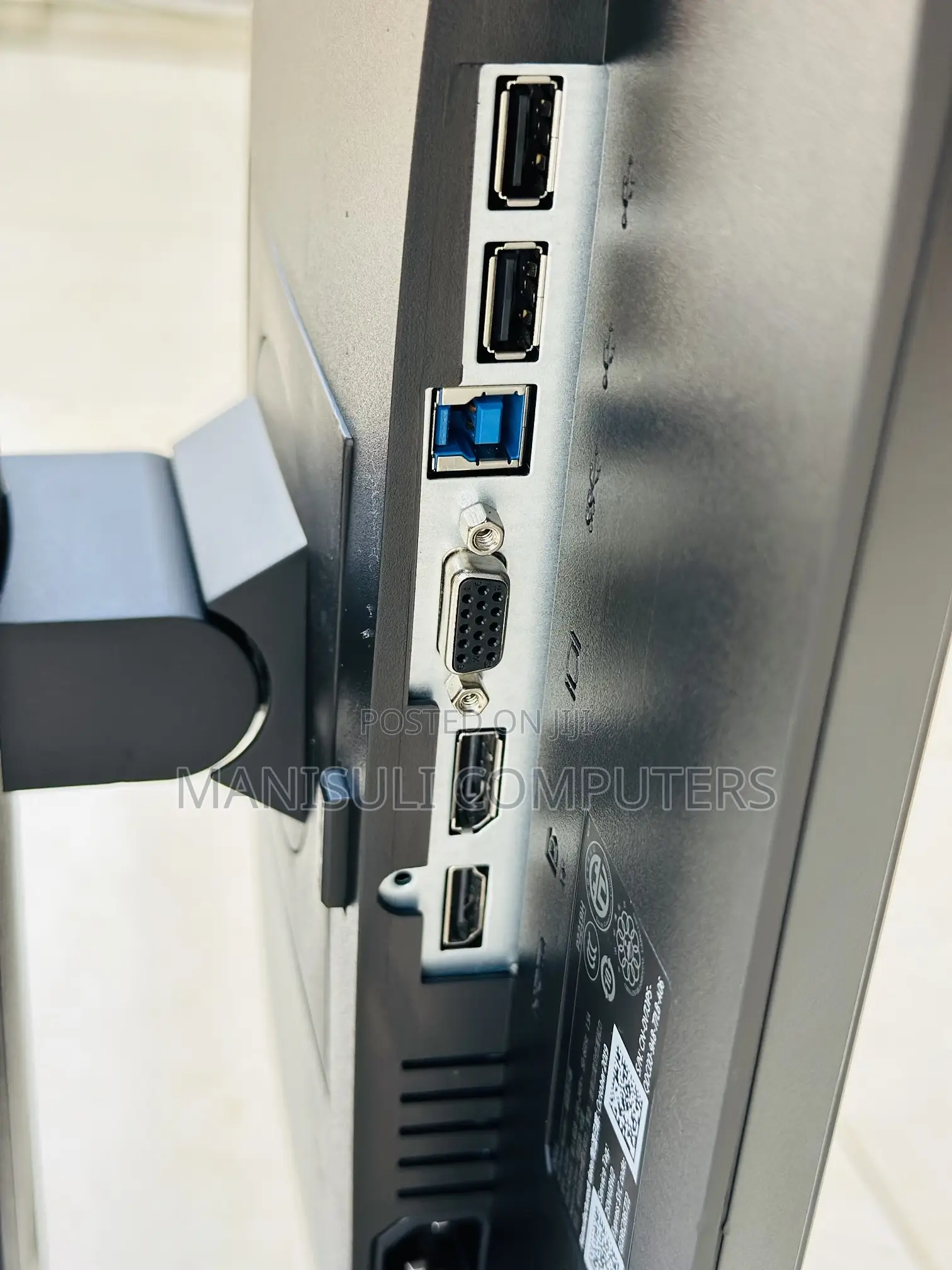 Monitor Dell Ips 22 Inch VGA Display HDMI DP DIV