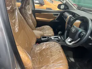 Toyota Fortuner 2016 Silver