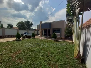 Furnished 4bdrm Maisonette in Kira for sale