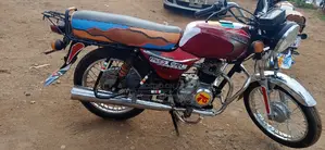 Bajaj Boxer 100 2021 Red