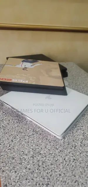 Uk Inported Chipped Ps4 Slim Consoles.,.,. G