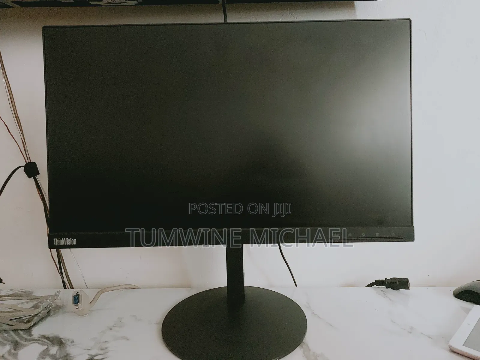 Lenovo Bezeless Ips 22 Inch Monitor