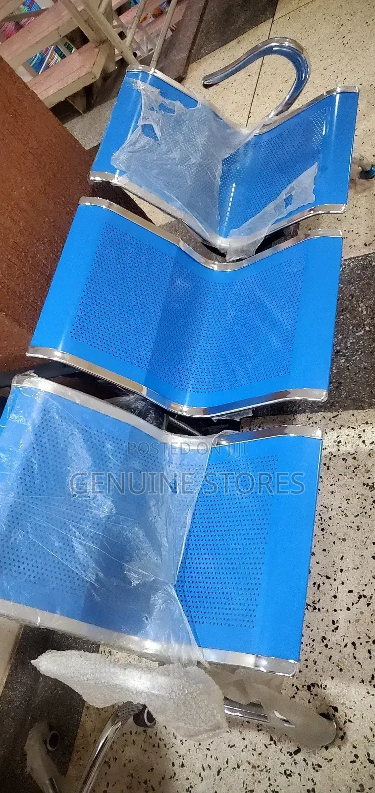 Metallic 3-Seater Waiting Chair.