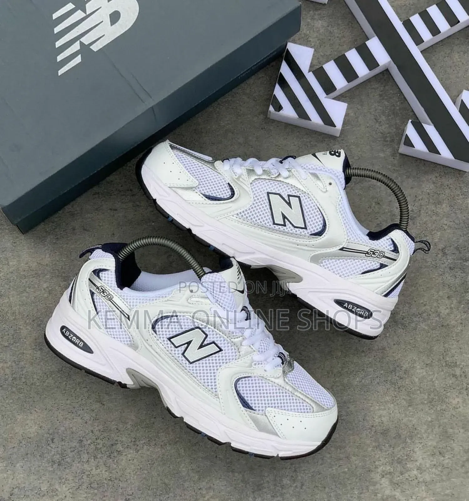 New Balance Series 530.