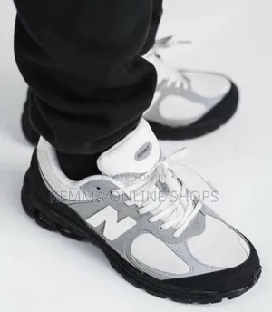 New Balance Series 530.