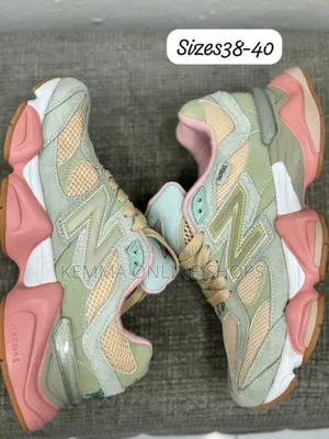 New Balance Series 530.