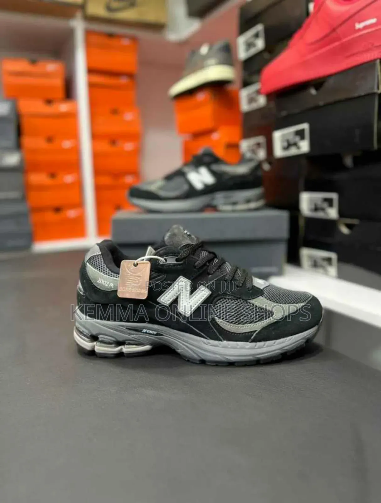 New Balance Series 530.
