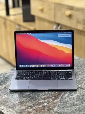 Laptop Apple MacBook Pro 2020 16GB Intel Core i5 SSHD (Hybrid) 512GB