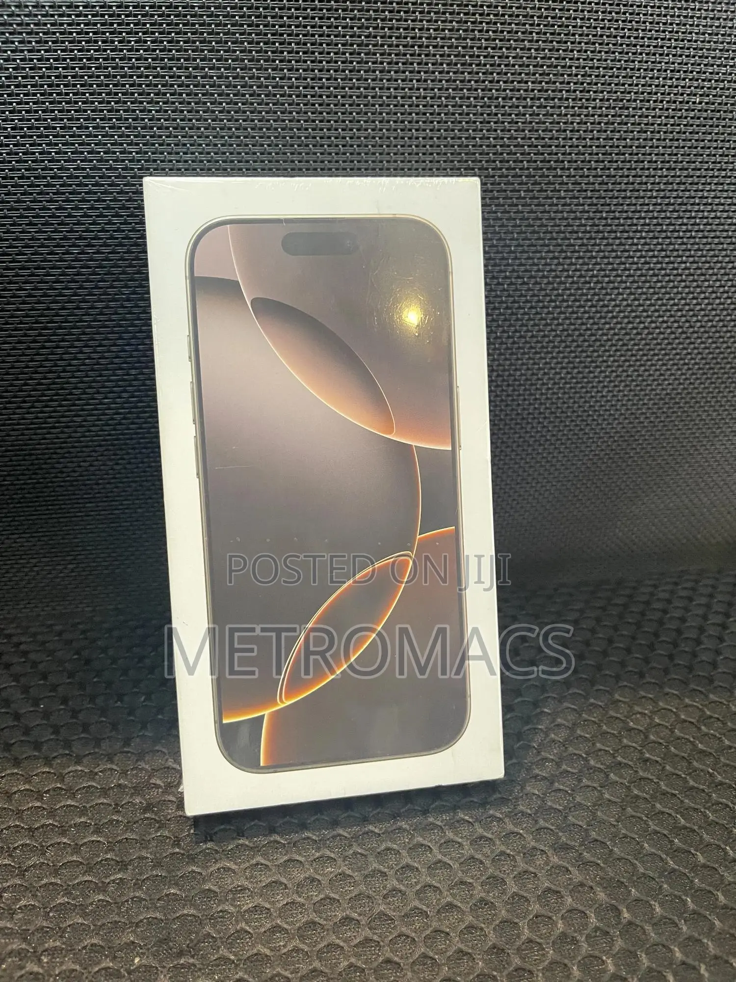 New Apple iPhone 16 Pro 256 GB Gold