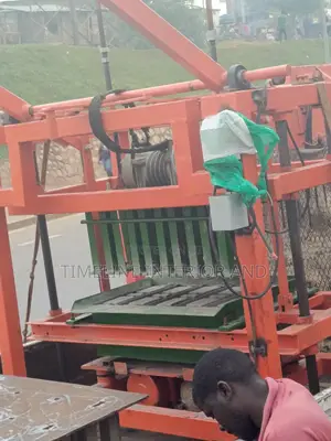 Concrete Block Machine