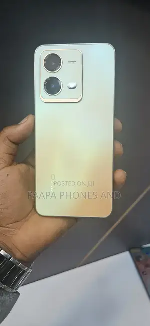 Vivo V25e 128 GB Yellow