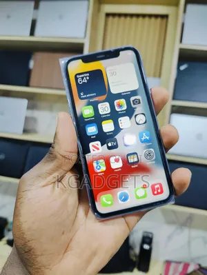Apple iPhone 11 64 GB