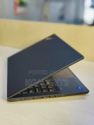 Laptop Lenovo ThinkPad T14 G2 16GB Intel Core I7 SSHD (Hybrid) 512GB