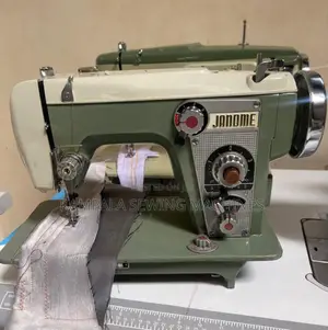 Janome Design Zigzag Sewing Machines Complete Set