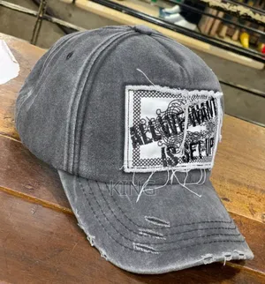 Genial Vintage Caps