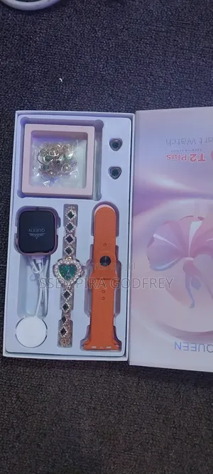 Queen T2plus Smart Watch For Ladies