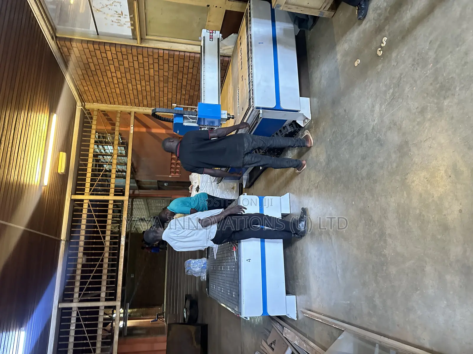 CNC Router With Vacuum Table