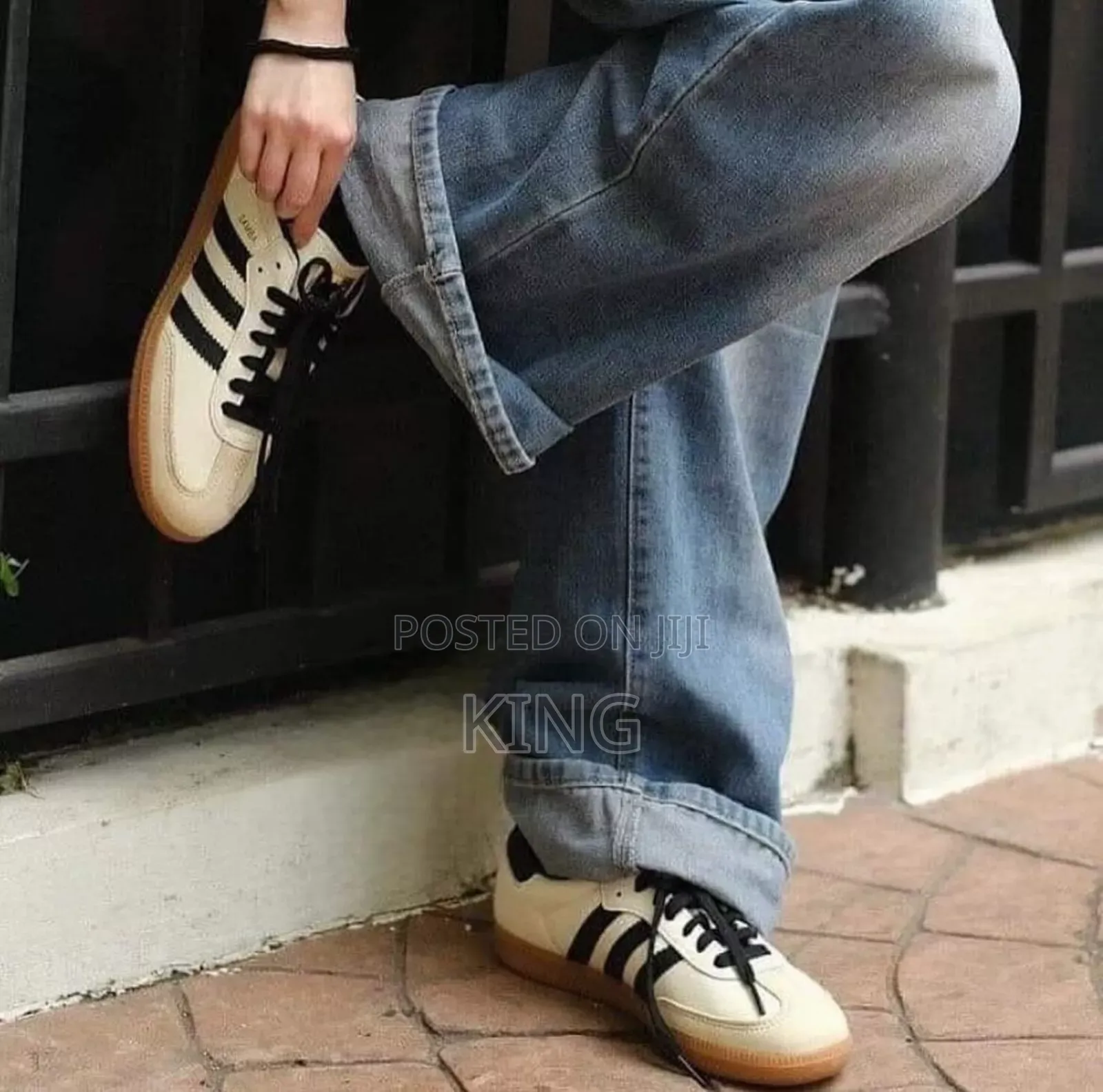 Comfy Adidas Samba OG "White Black"