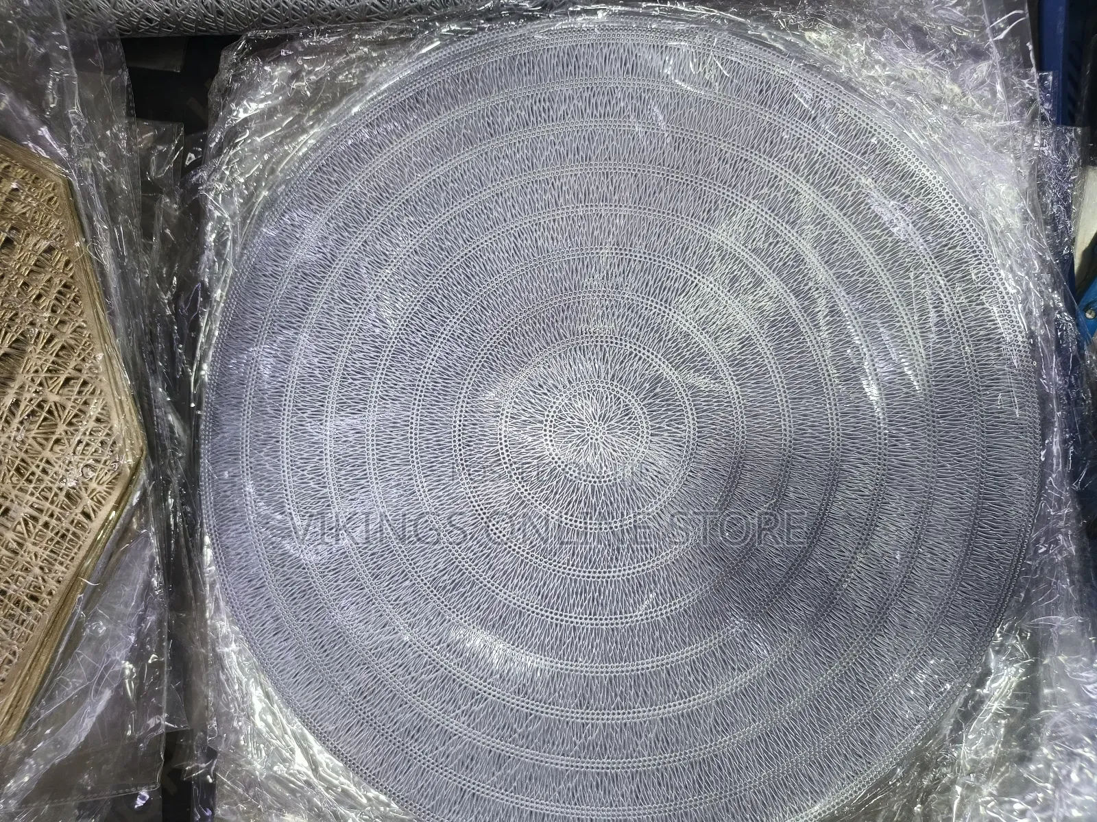 Silver Procook Vinyl Round Place Mats 6pcs