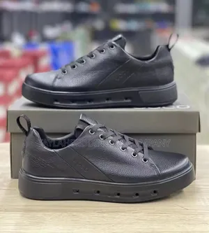 Ecco Men's Street 720 GTX Sneaker