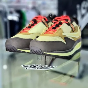 Iconic Vtravis Scott X Nike Air Max 1 Baroque Brown Sneakers
