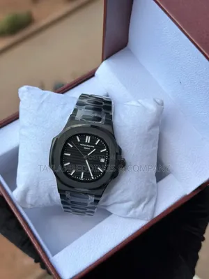 Patek Philippe – 40mm – Black Plain